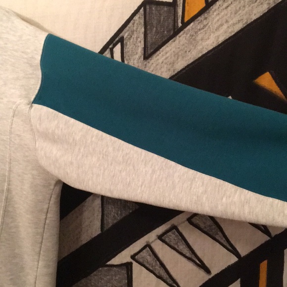 Vintage Pro Sport Sweatshirt - Picture 2 of 4